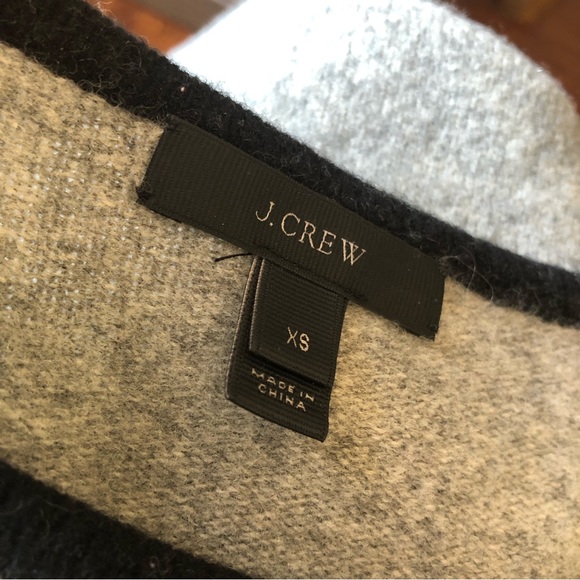 J. Crew 100% Wool Soft Grey Crew Neck Sweater with Black Trim XSmall - Picture 4 of 8